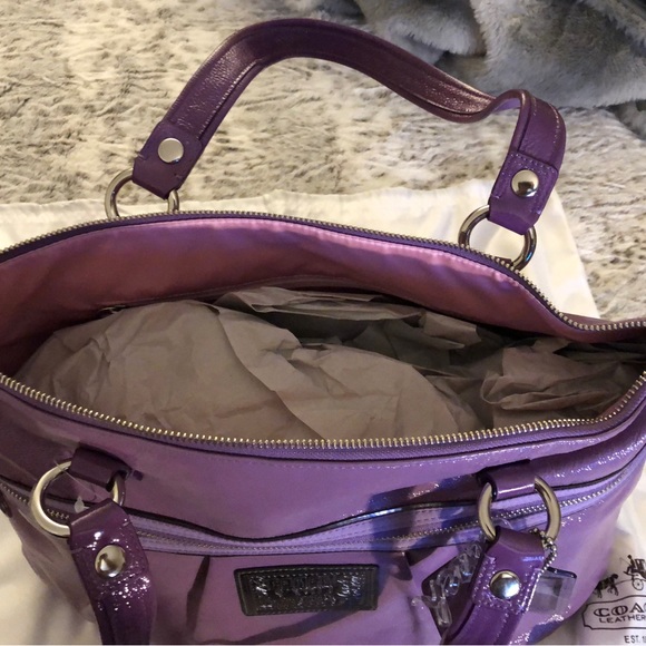New Coach Poppy handbag in light lilac/violet purple - Picture 3 of 10